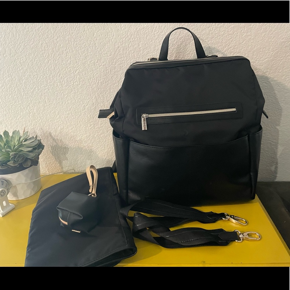 Beis diaper bag